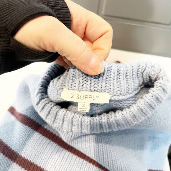 Z Supply Boyfriend Stripe Long Sleeve Knit Pullover Sweater Blue Brown Small - Picture 3 of 6